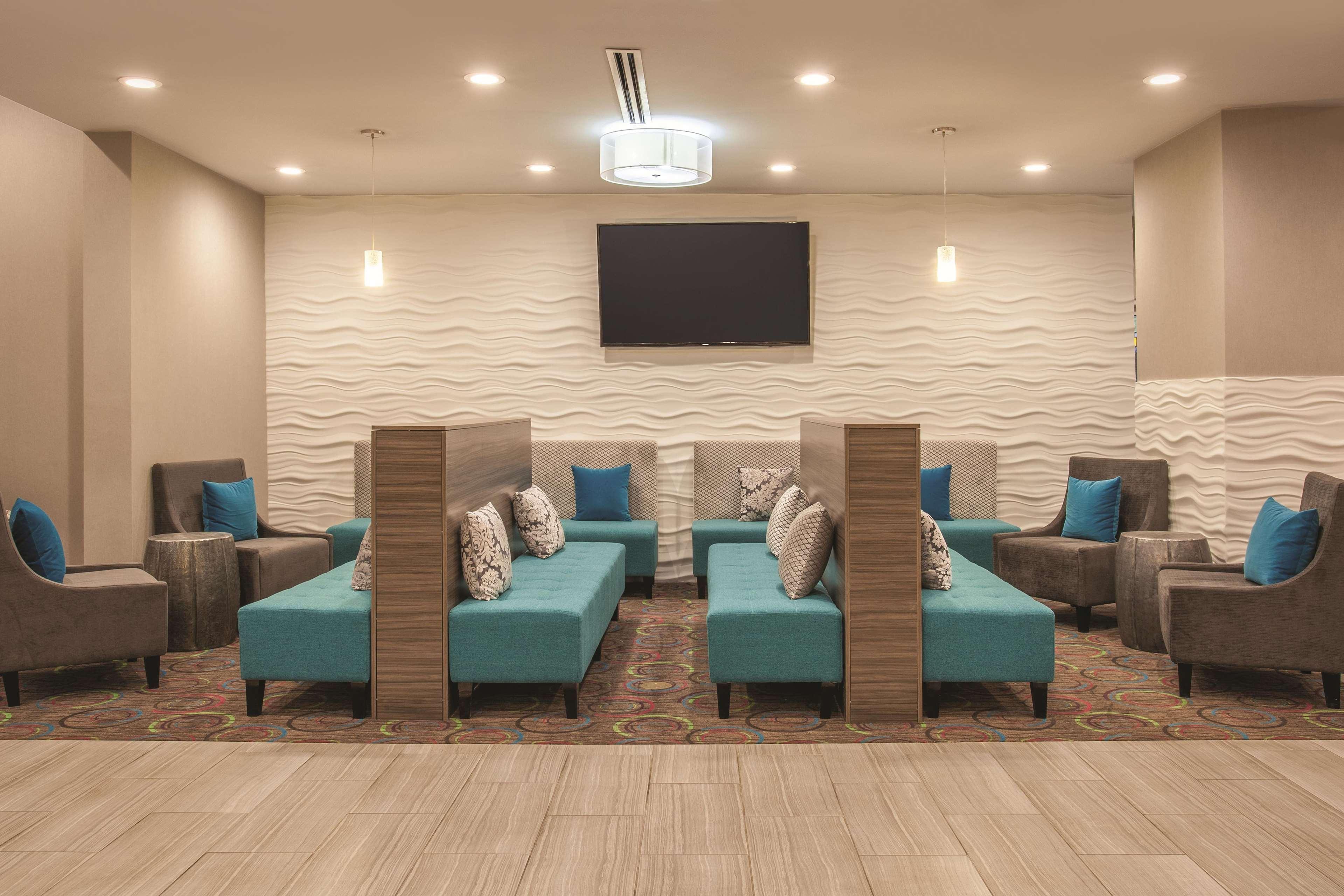 La Quinta By Wyndham Forsyth Otel Dış mekan fotoğraf